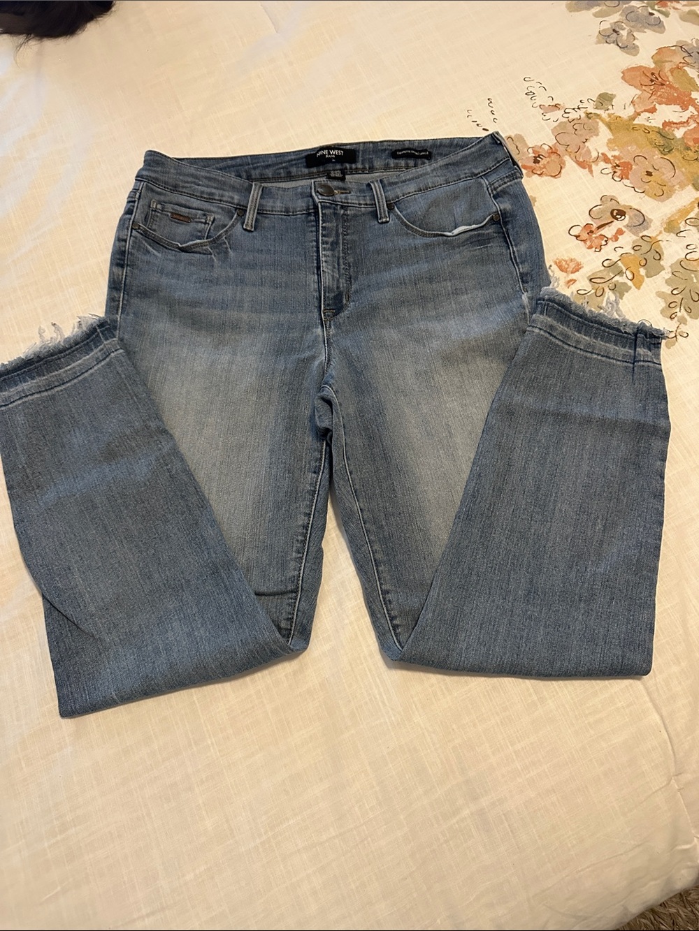 Nine West Light Blue Straight Leg Jeans with Frayed Hem
